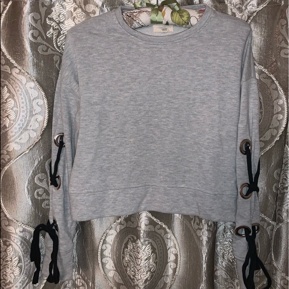 Grey crop top